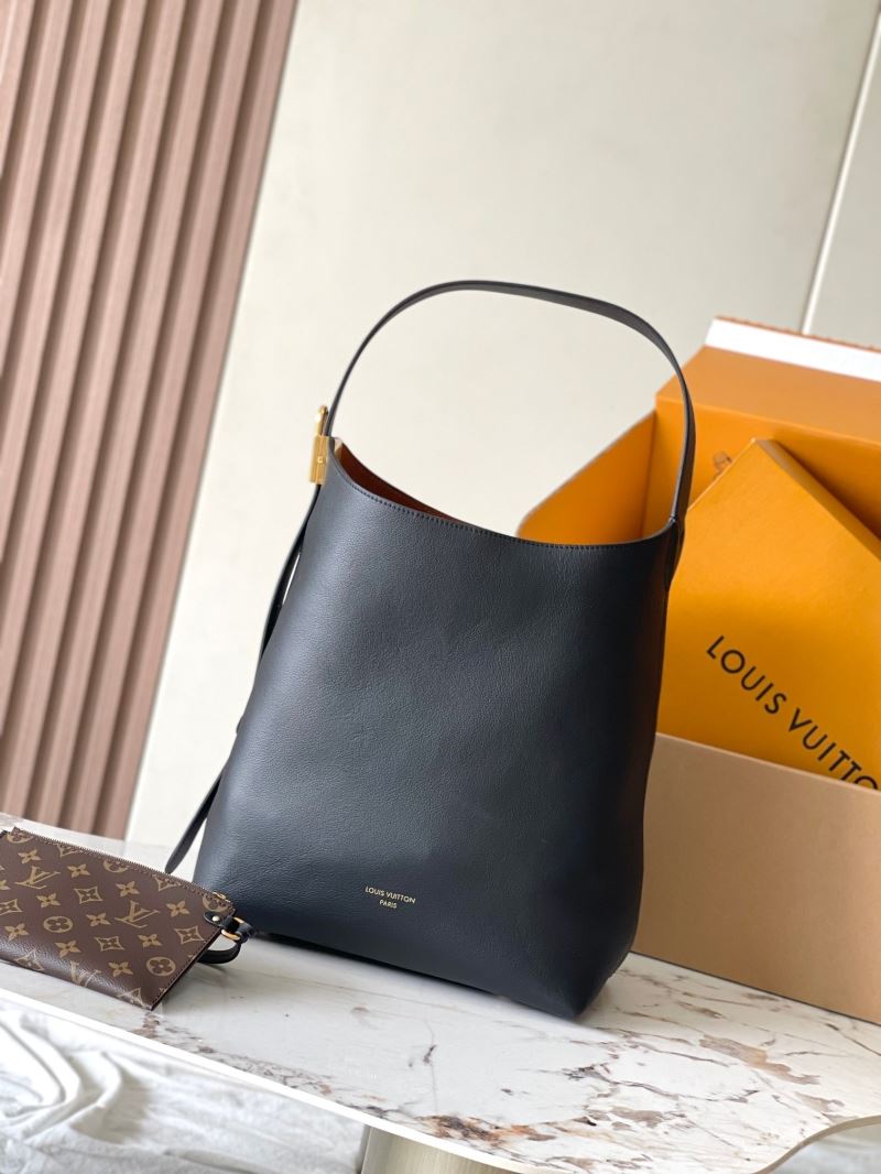 Louis Vuitton Hobo Bags
